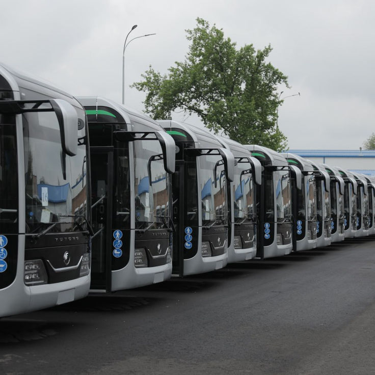 Mast uxlayotgan yalangoch yigit surati Jinsiy voyeurizm onlayn videolar