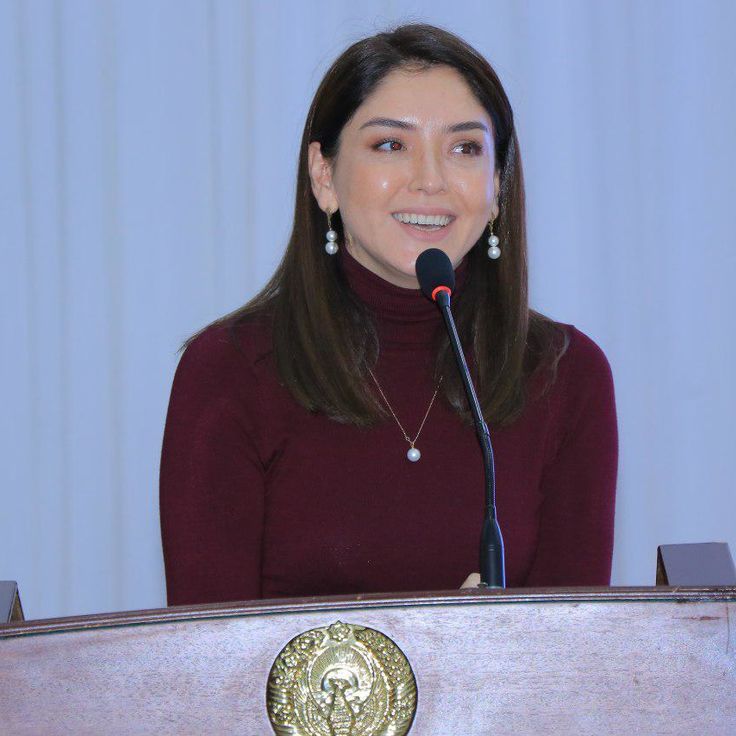 Masturbator bilan onanizm qilayotgan erkakning porno videosini tomosha qiling. Porno BDSM ponksiyon tikish