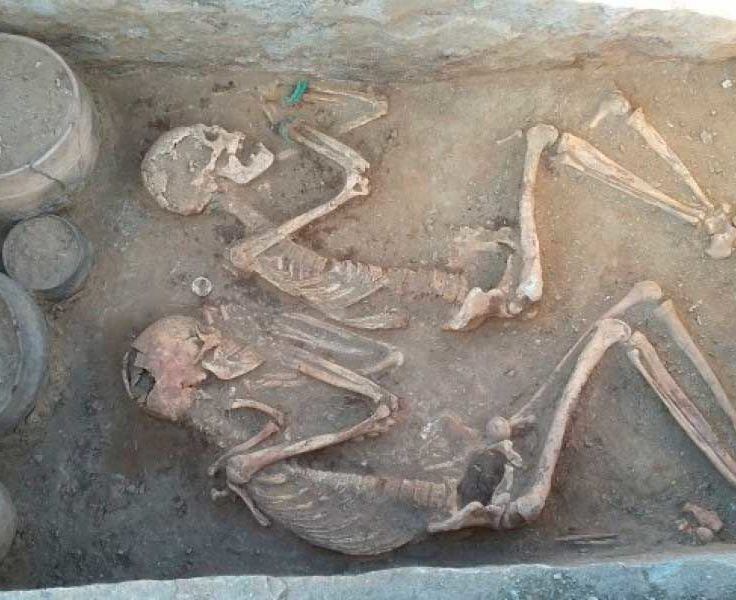 Natali va Brendi bir odamni oz uyiga jalb qiladi va unga zavq bagishlaydi Porno ros porno yulduz