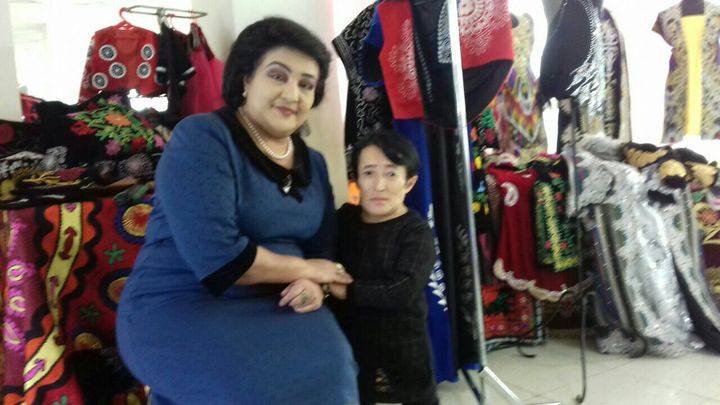 Yalangoch Patrisiya Tallman fotosurati Qattiq kamming video