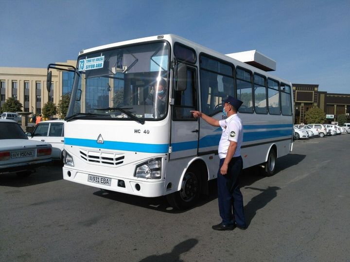 Ruslar ona va ogil, ota va qizning yashirin kamera porno videolarini onlayn tomosha qilishadi