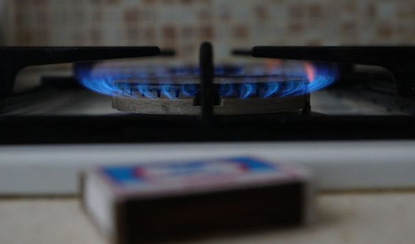 Самарқанд шаҳрида табиий газдан газсўрғич қурилмаси орқали фойдаланган клиника фош этилди