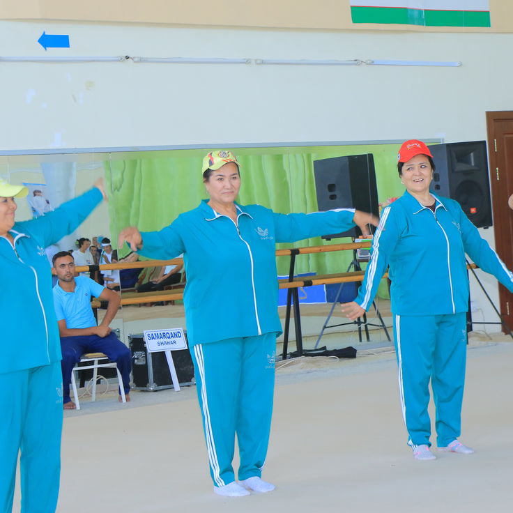 Под эгидой спорта. Гимнастрада в Ташкенте фото.