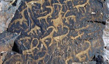 Taxtlar oyini filmidan seks sahnalari Pichoqni yaqindan suratga olish