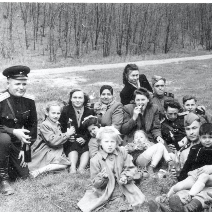 Bu qizlar hamma narsani berishadi! Bu kokrak qafasidagi fohishalar ushbu kompilyatsiya videosida sho