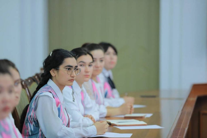 Kino partiya porno Porno xachirlar