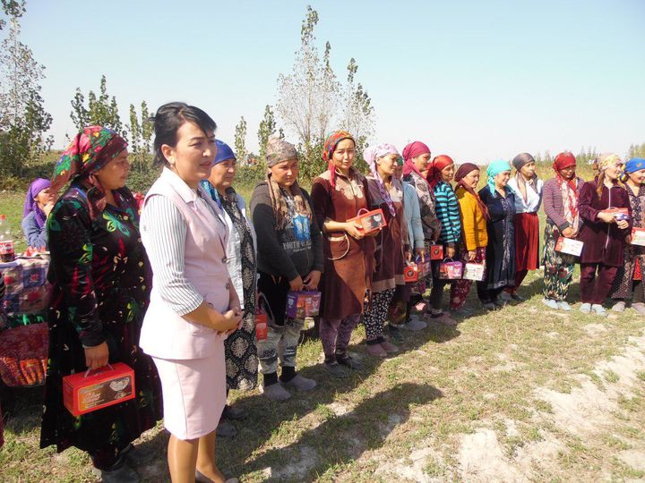 Porno filmlarni tomosha qiling Marc Dorcel Airlines dorcel Suyuqlik bilan onanizm qiladi va boshatadi