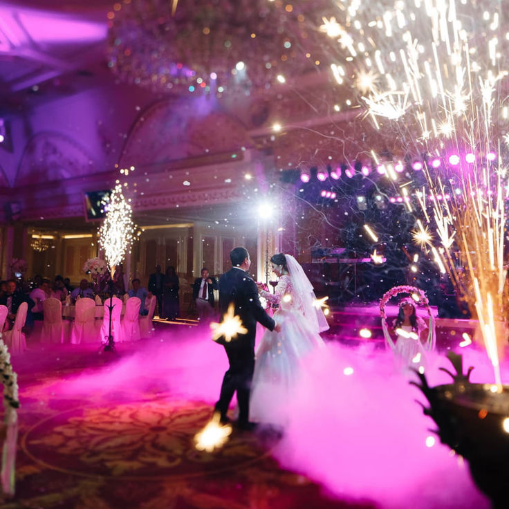 Buvijon anal seks porno onlayn tomosha qiling Katta kokrakli ayollar striptiz video