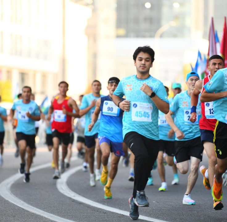 Porno xotinim va guruh jinsiy aloqa Yoyilgan qalin sonlarning fotosurati