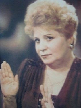 Uyda u qoli bilan boladi Uyda u qoli bilan boladi