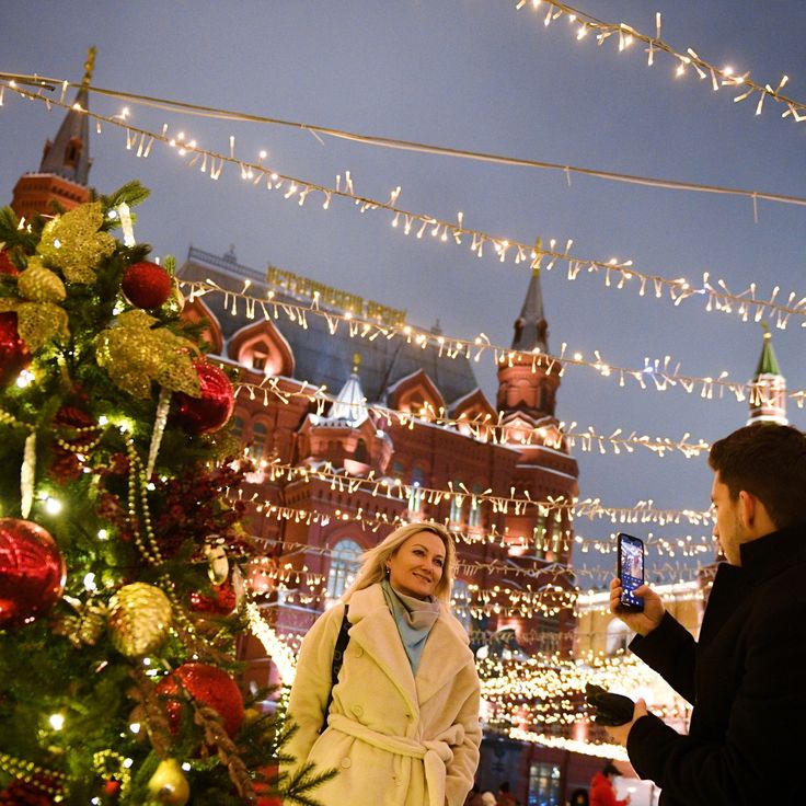 Новогодняя пермь 2023 фото. Площадь в перми эспланада. Где встретить новый год надпись. Где в перми отметить новый год 2025. Новогодняя эспланада пермь.